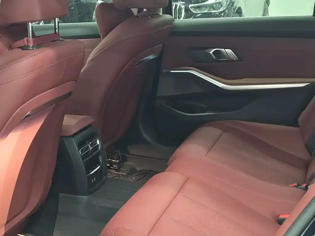 BMW i3 2025 из CN, фото 2