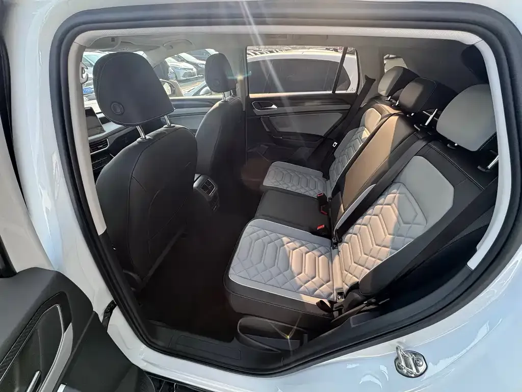 Volkswagen Tayron 2025 из CN, фото 9