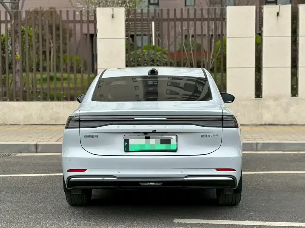 Geely 银河A7 2025 из CN, фото 2