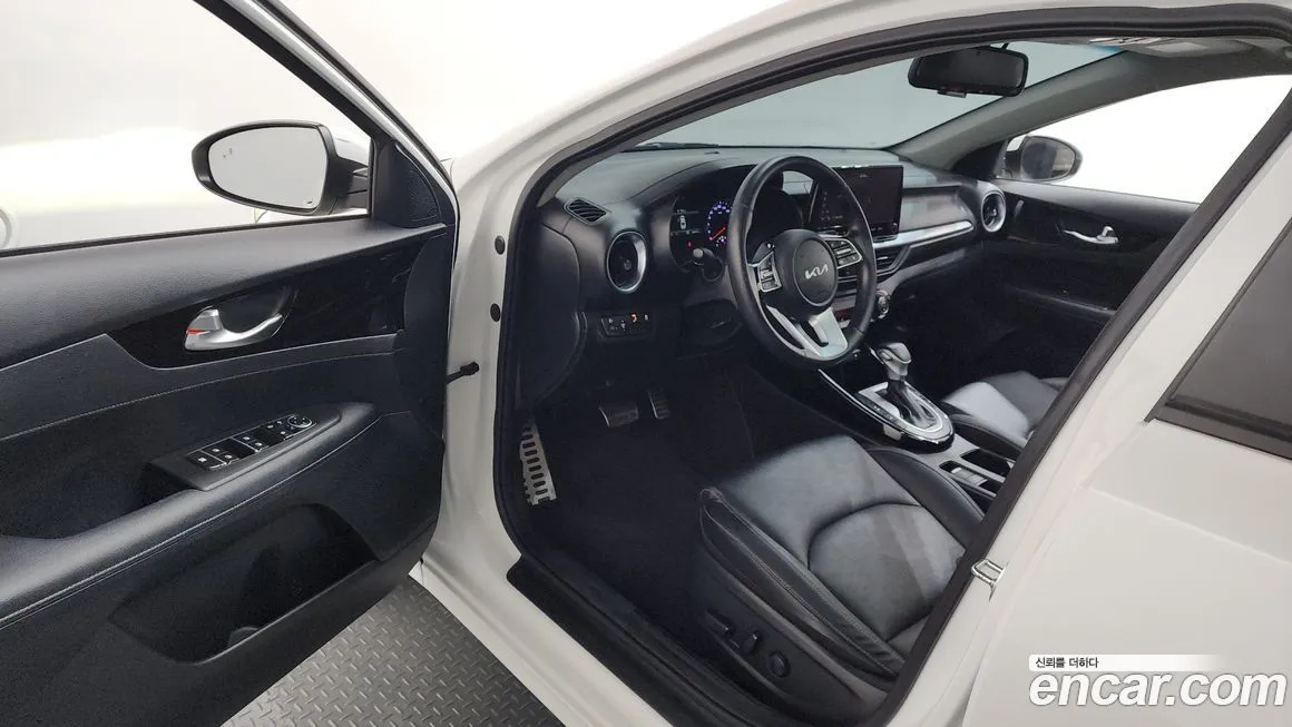 Kia K3 2023 из KR, фото 8