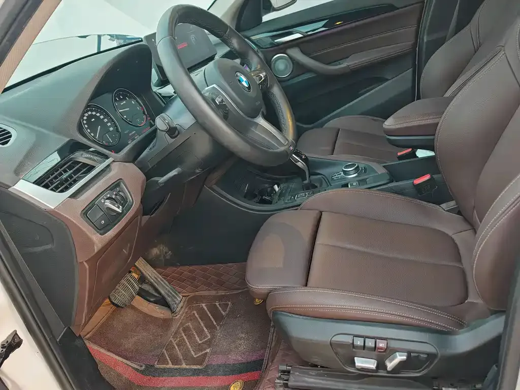 BMW X1 2022 из CN, фото 10
