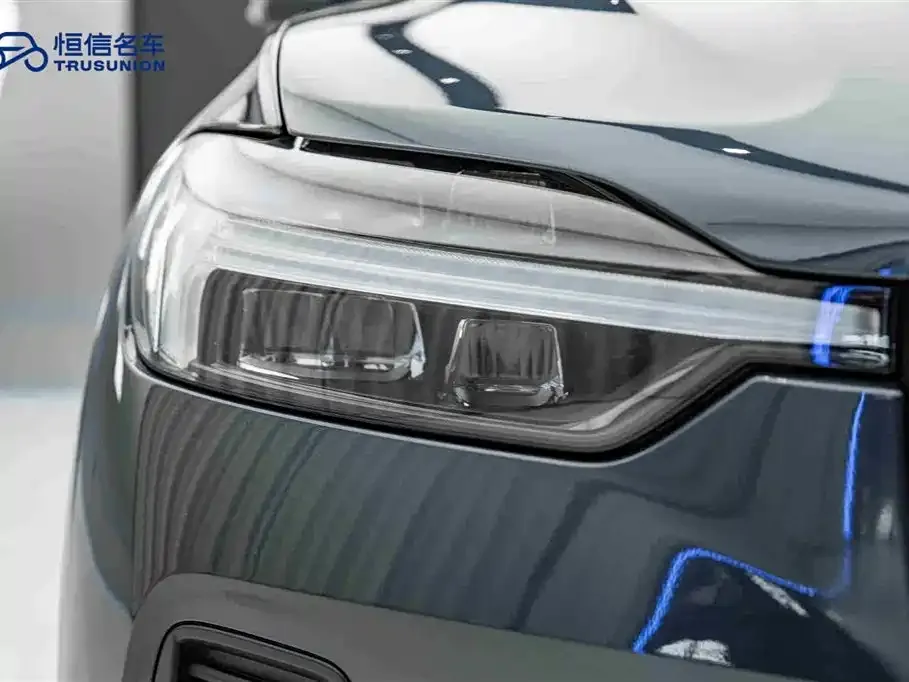 Volvo XC60 2022 из CN, фото 5