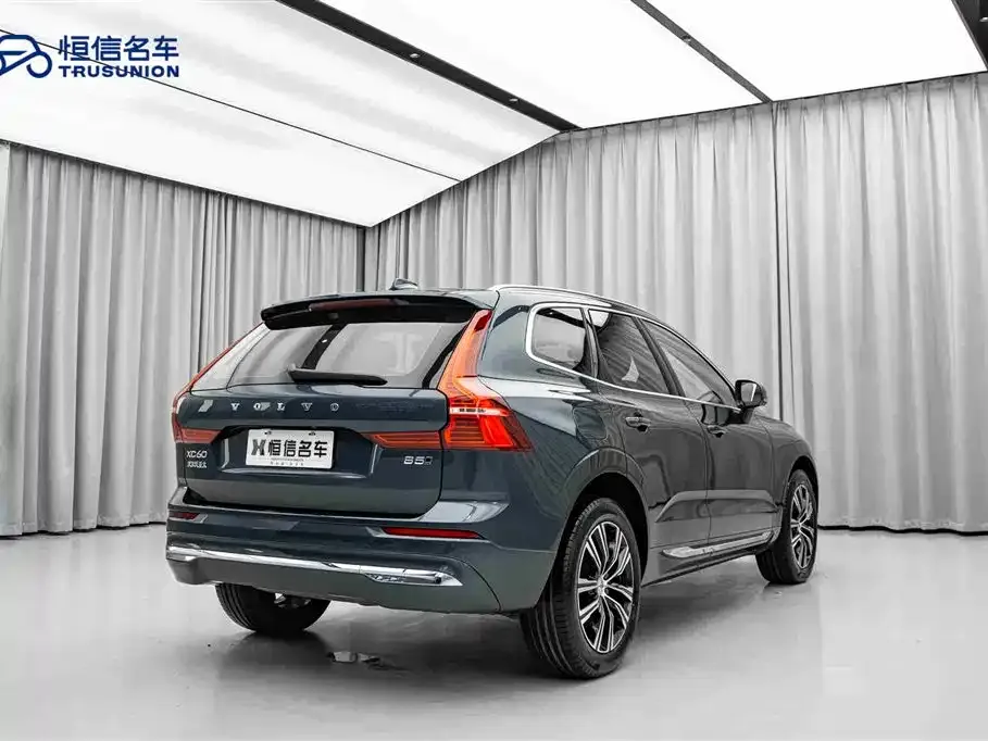 Volvo XC60 2022 из CN, фото 2
