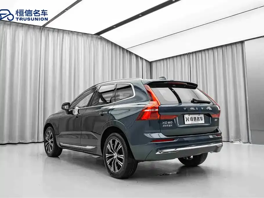 Volvo XC60 2022 из CN, фото 4