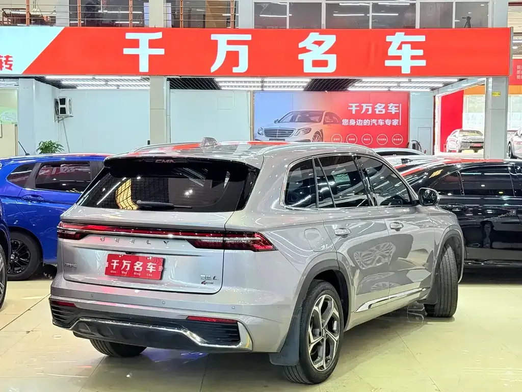 Geely Xingyue L — фото 10