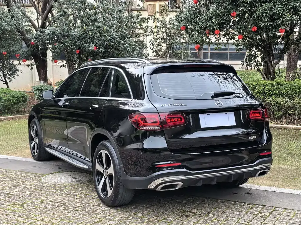 Mercedes-Benz GLC — фото 9