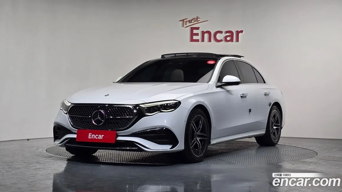 Mercedes-Benz E-Class — фото 1