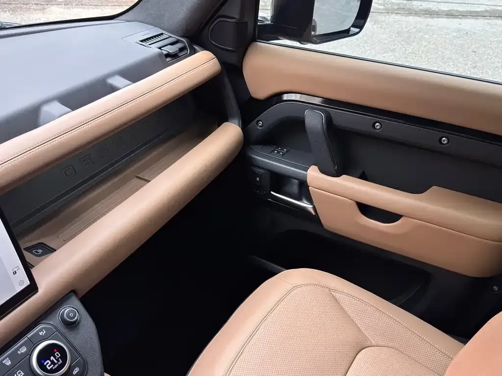 Land Rover Defender 2026 из CN, фото 9