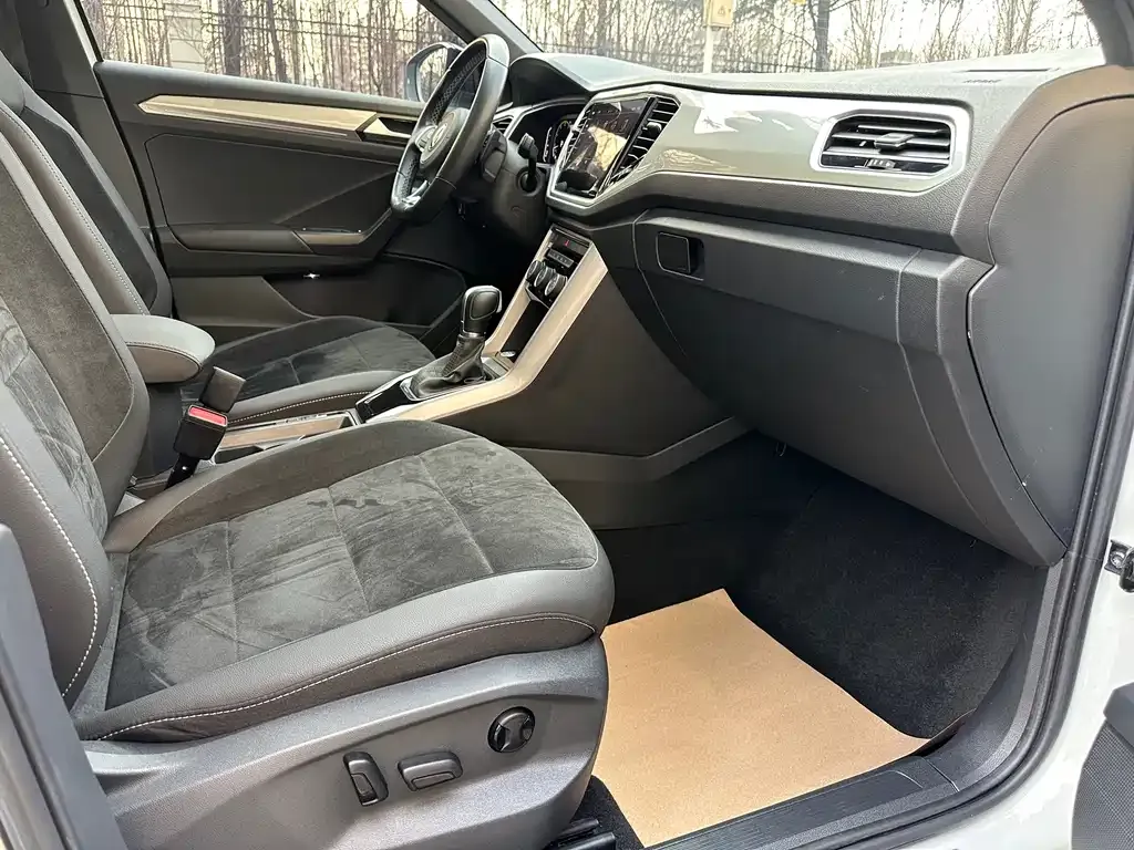 Volkswagen T-Roc 2022 из CN, фото 6
