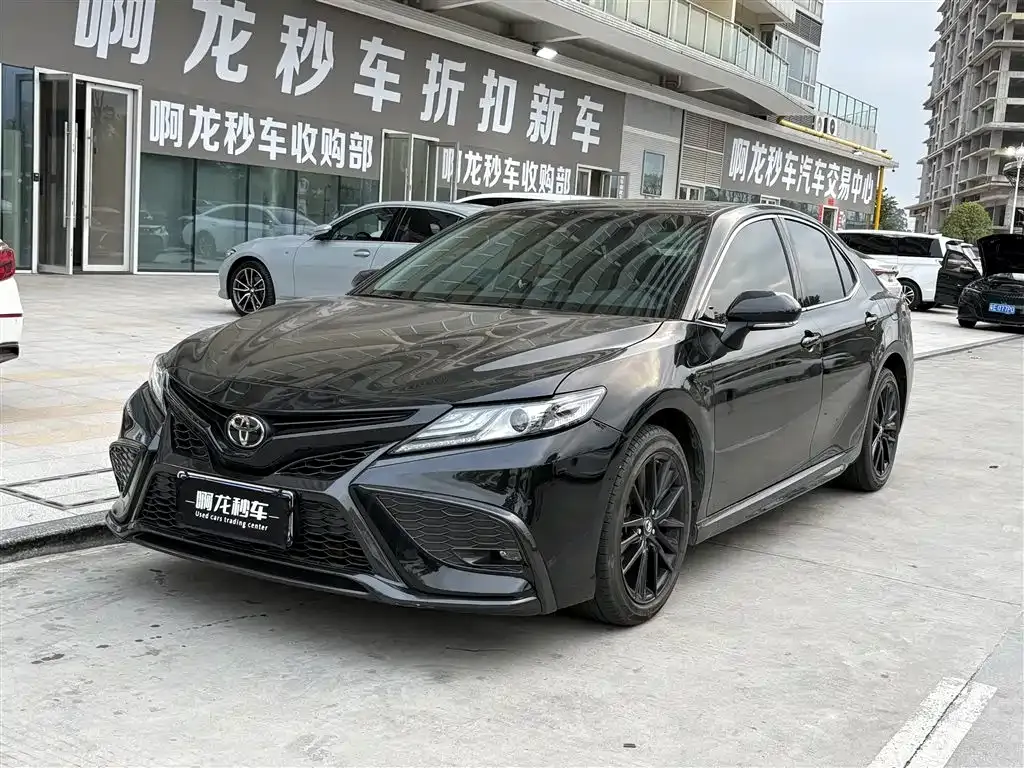 Toyota Camry 2022 из CN, фото 1