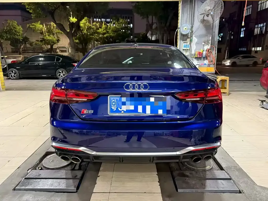 Audi S5 2023 из CN, фото 8