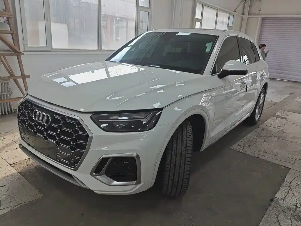 Audi Q5L 2021 из CN, фото 1