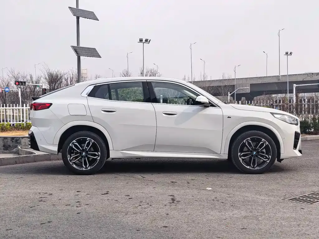 BMW X2 (Import) — фото 3