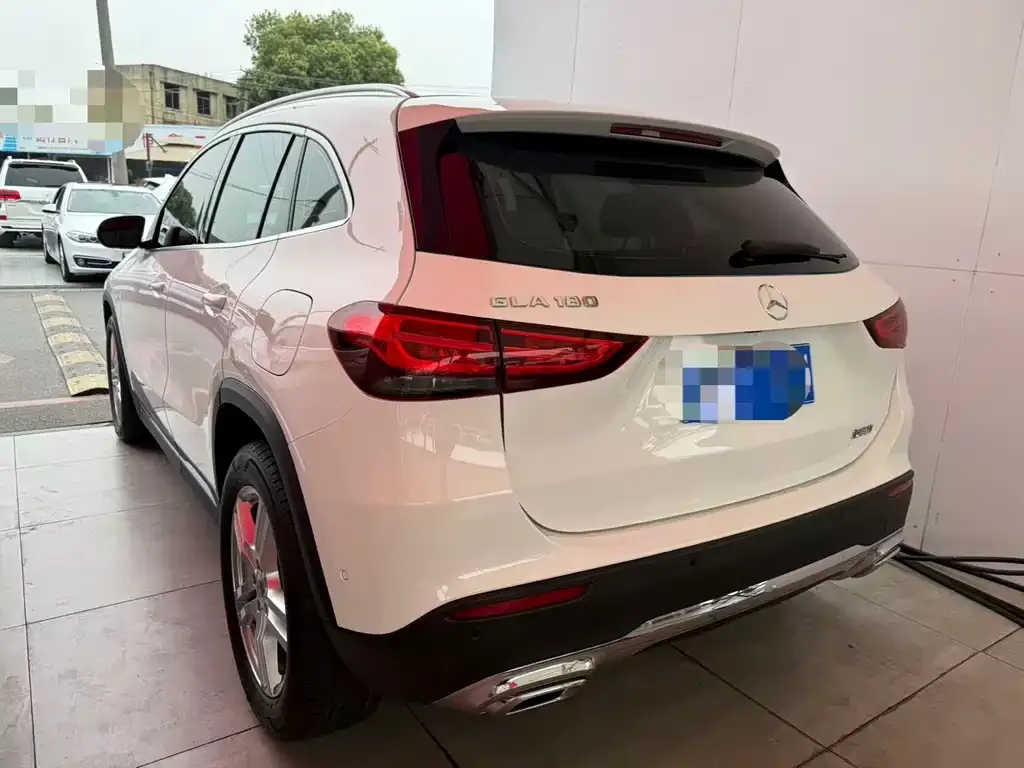 Mercedes-Benz GLA — фото 7