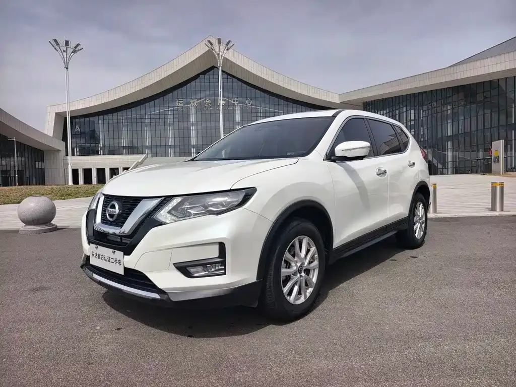 Nissan X-Trail 2023 из CN, фото 1