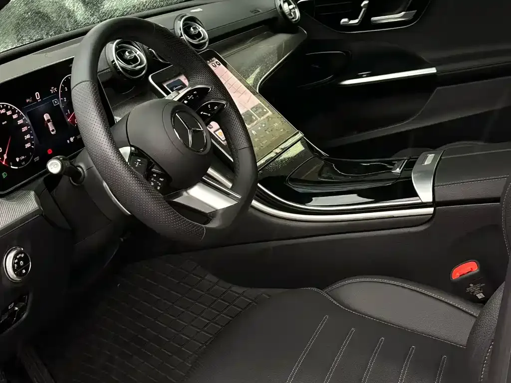 Mercedes-Benz C-Class 2024 из CN, фото 2