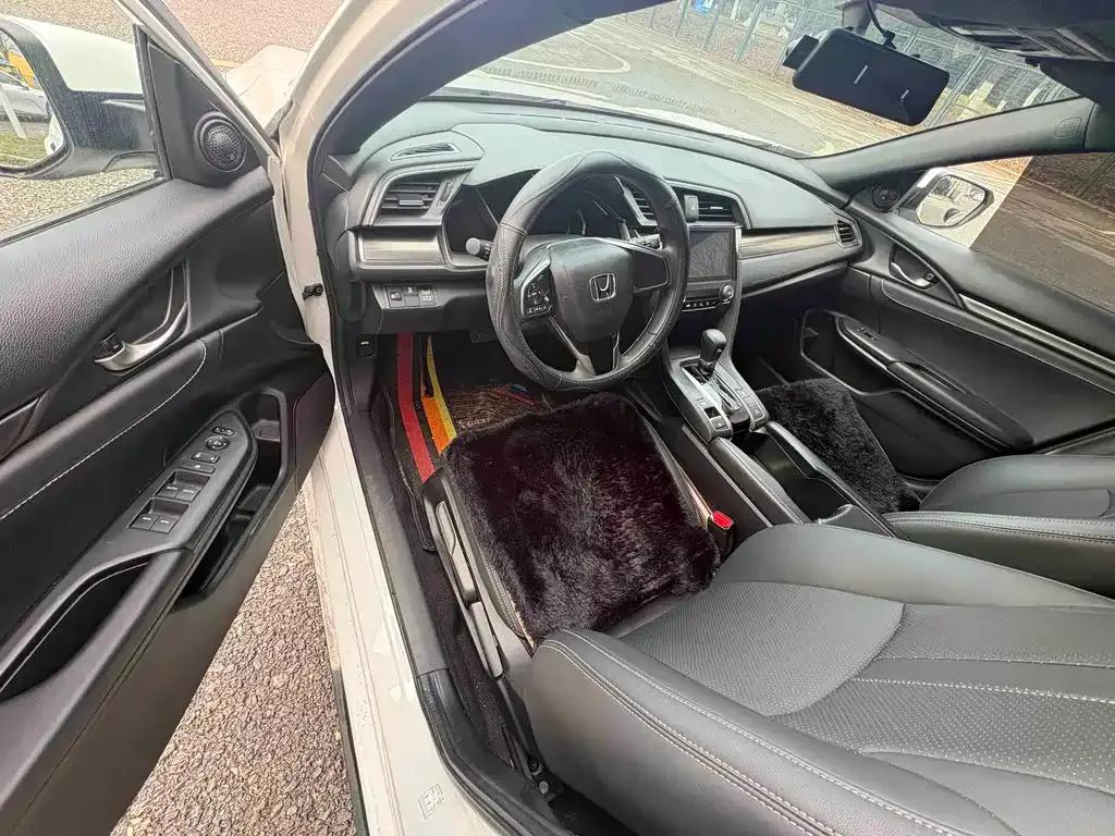 Honda Civic — фото 7
