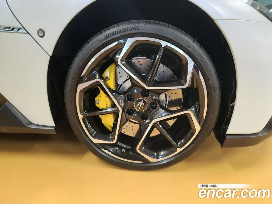 Maserati MC20 2023 из KR, фото 9