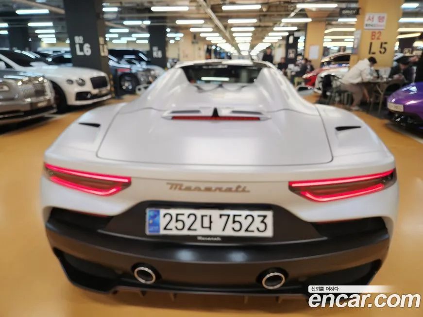 Maserati MC20 2023 из KR, фото 5