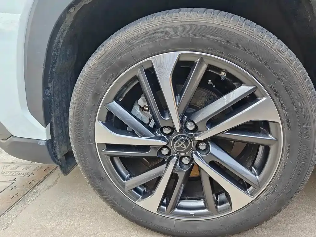Toyota Frontlander 2022 из CN, фото 8