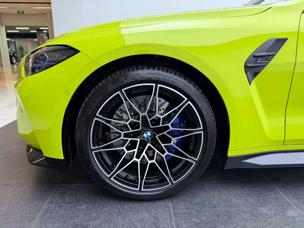 BMW M4 — фото 10