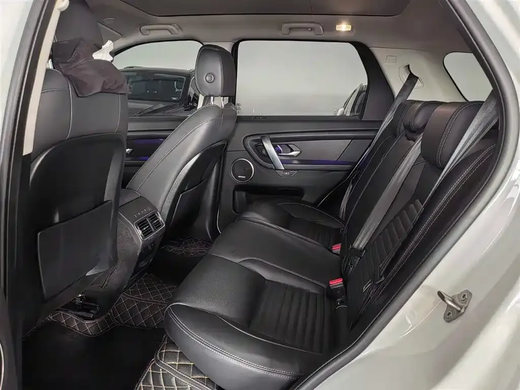 Land Rover Discovery Sport — фото 10