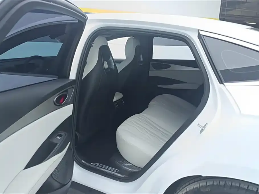 BYD Seal 06 — фото 10