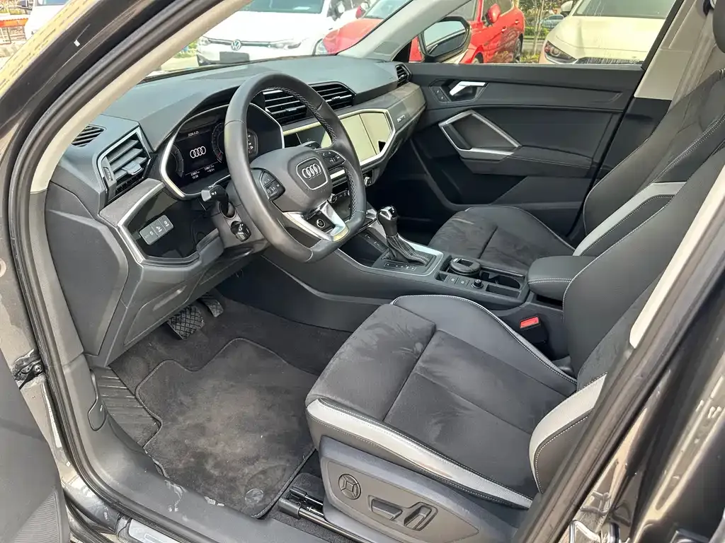 Audi Q3 2022 из CN, фото 5