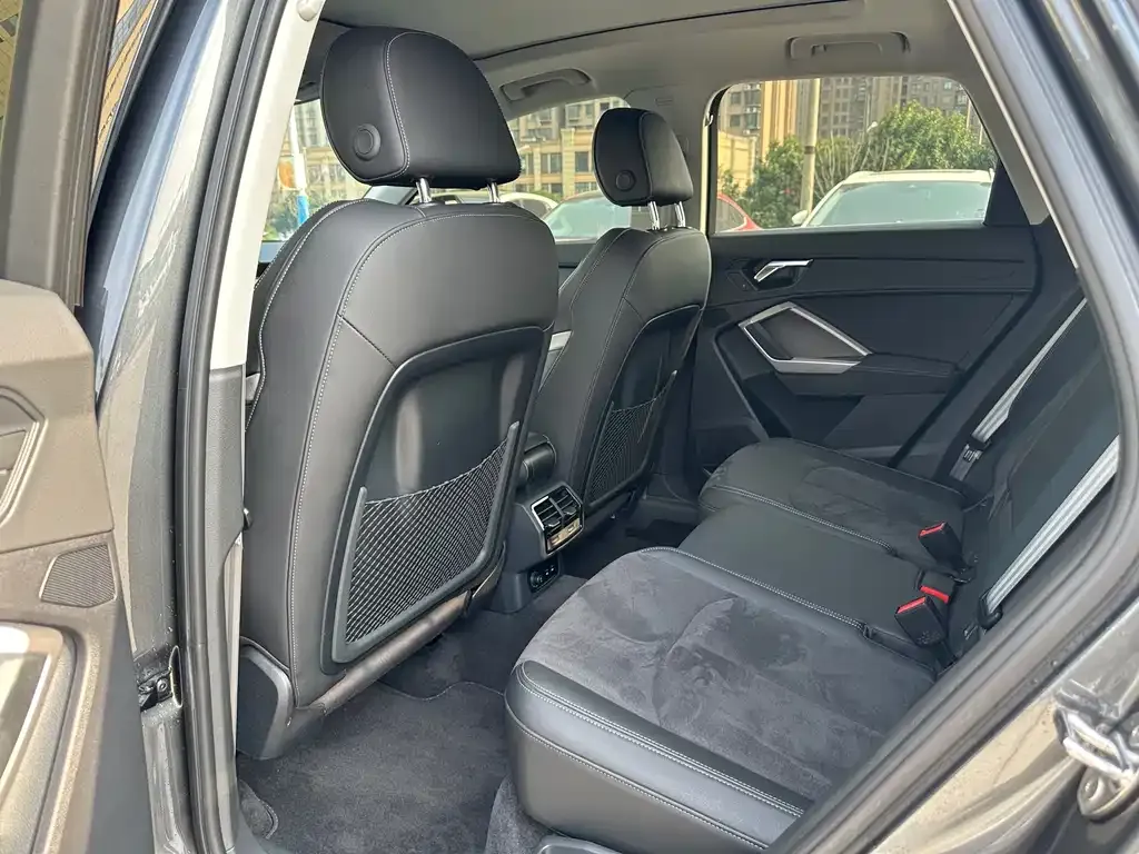 Audi Q3 2022 из CN, фото 2