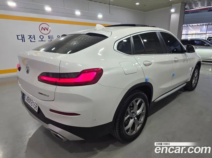 BMW X4 — фото 4