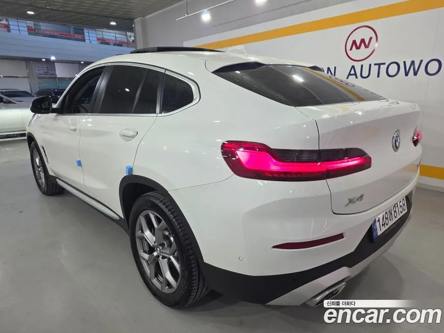 BMW X4 — фото 8