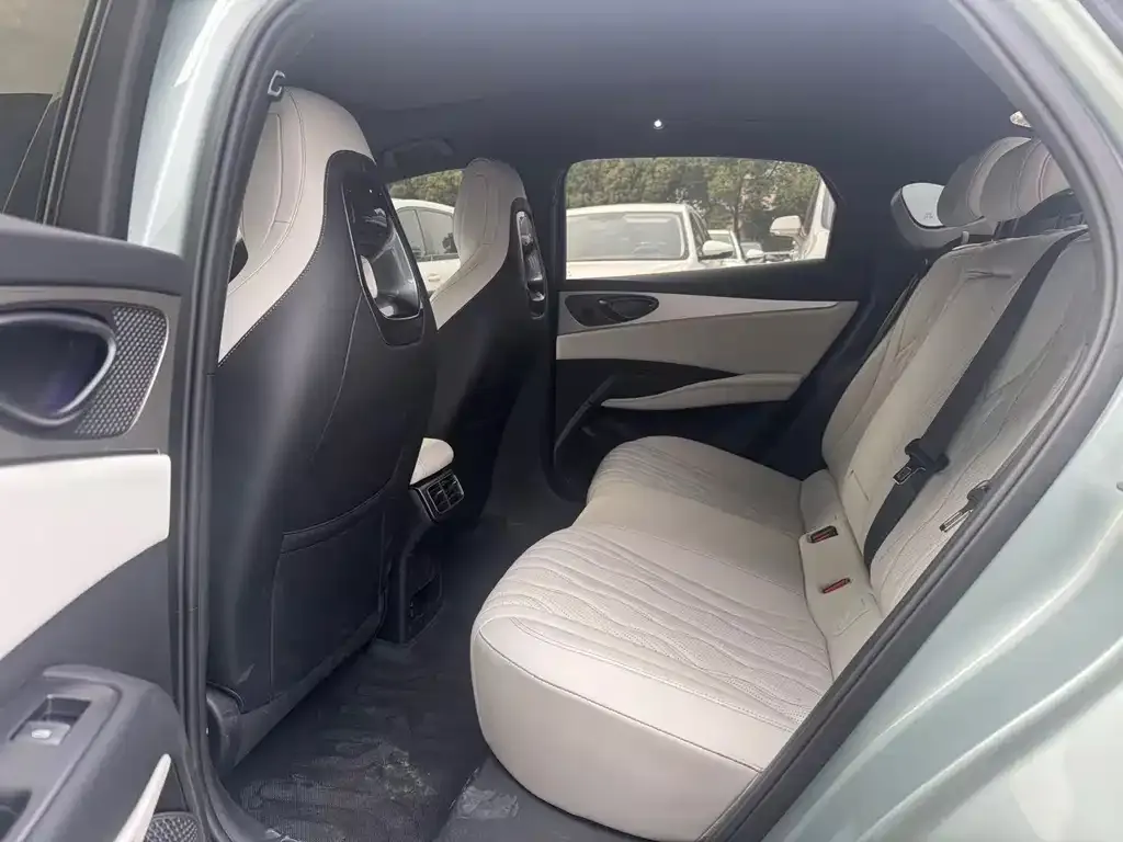 BYD Seal 06 — фото 10