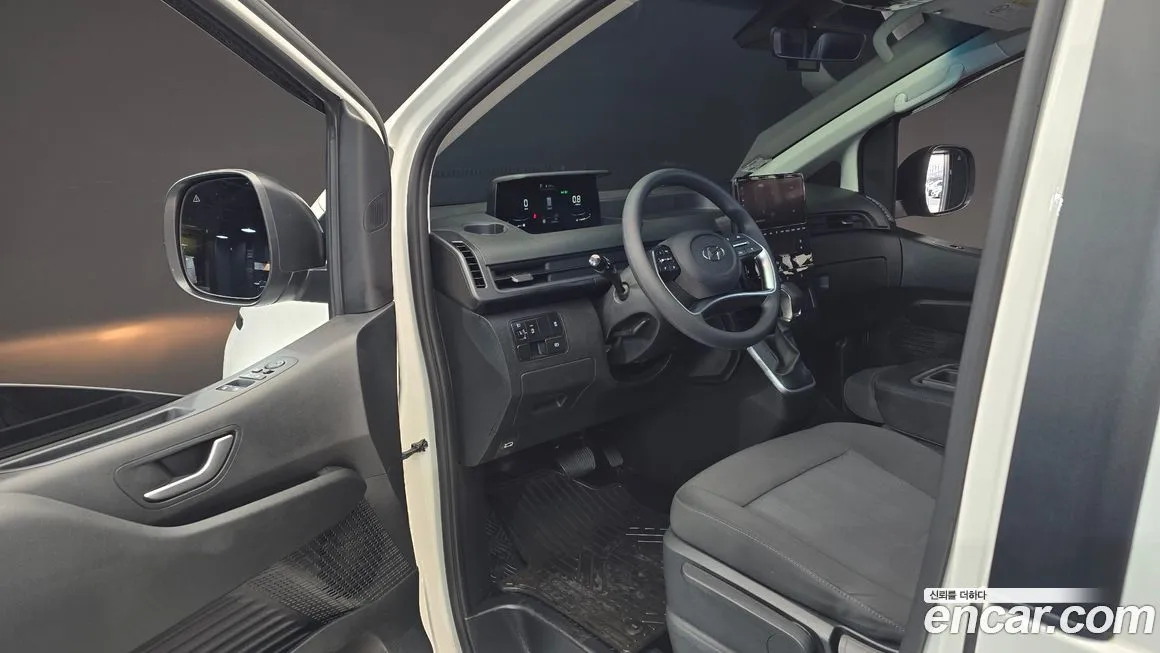 Hyundai Staria 2023 из KR, фото 3