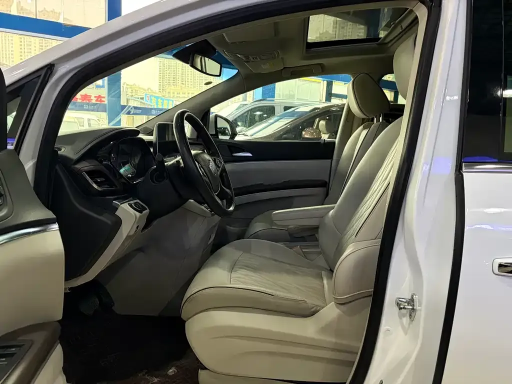 Buick GL8 2022 из CN, фото 8