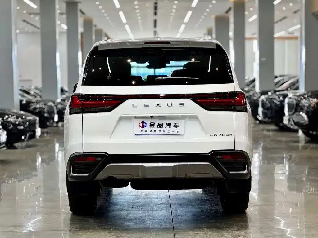 Lexus LX — фото 3