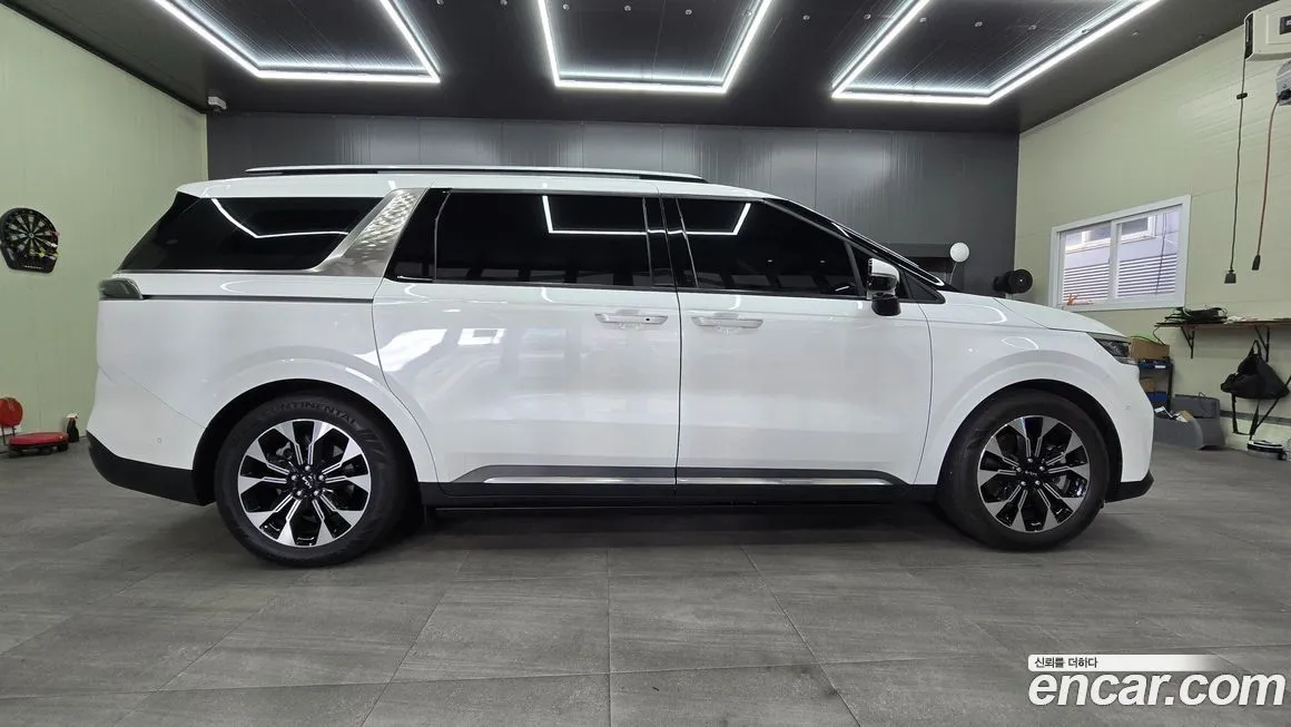 Kia Carnival 2023 из KR, фото 2