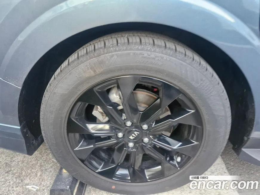 Kia Carnival — фото 10