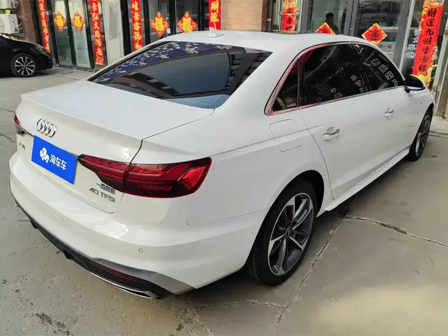 Audi A4L 2022 из CN, фото 8