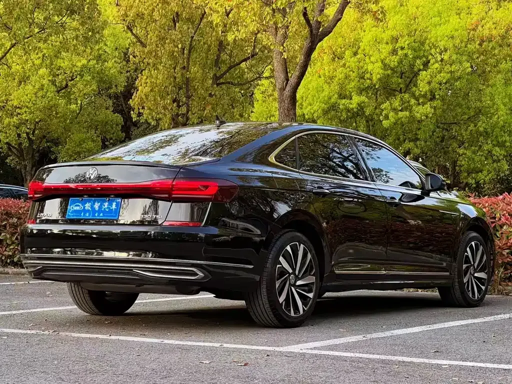 Volkswagen Passat — фото 4