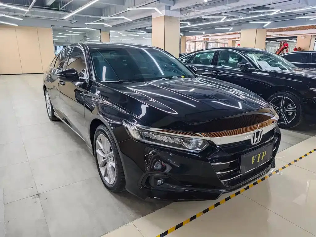 Honda Accord — фото 3