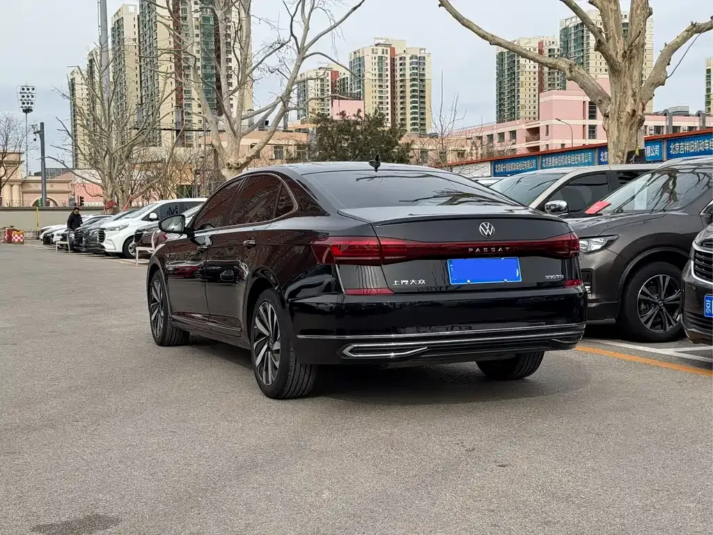 Volkswagen Passat 2024 из CN, фото 3