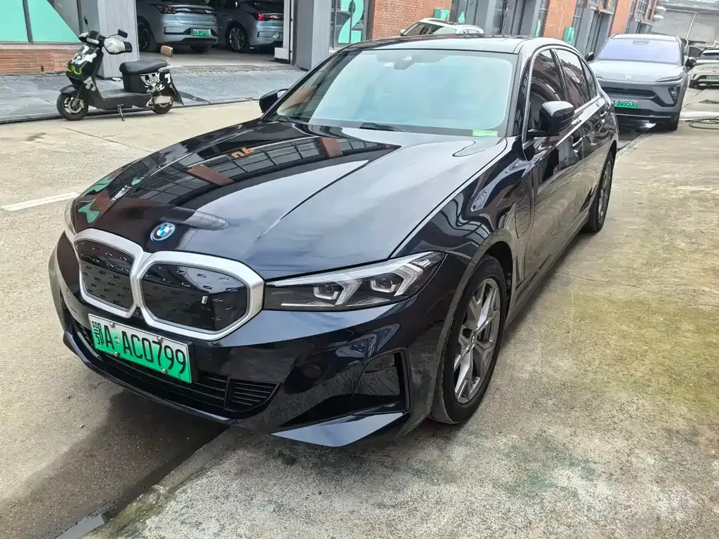 BMW i3 — фото 1