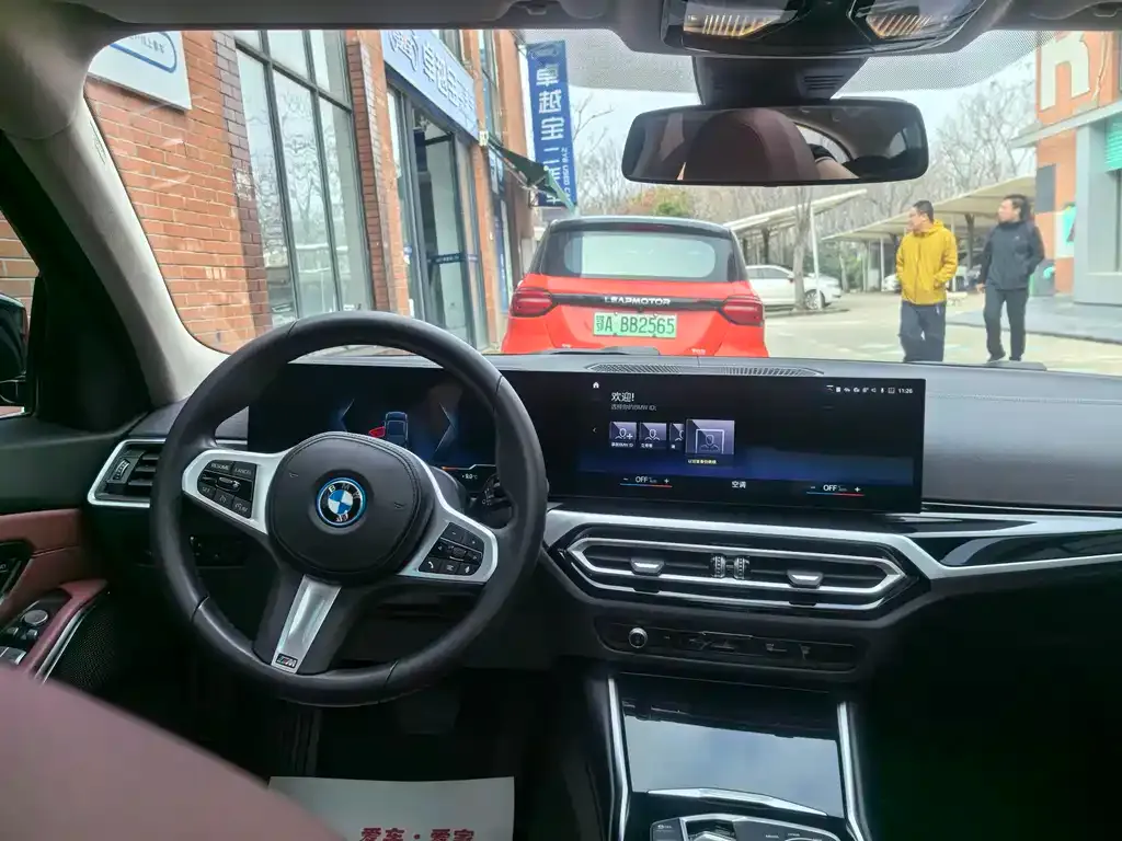 BMW i3 — фото 6