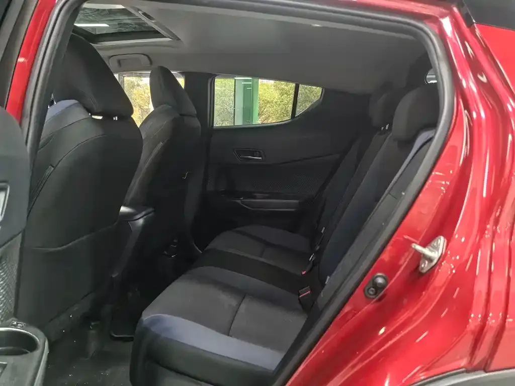 Toyota C-HR 2022 из CN, фото 5