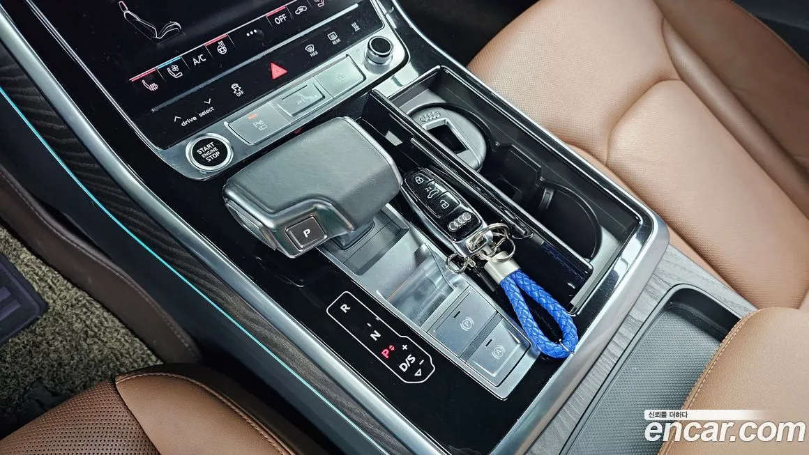 Audi Q7 2021 из KR, фото 10