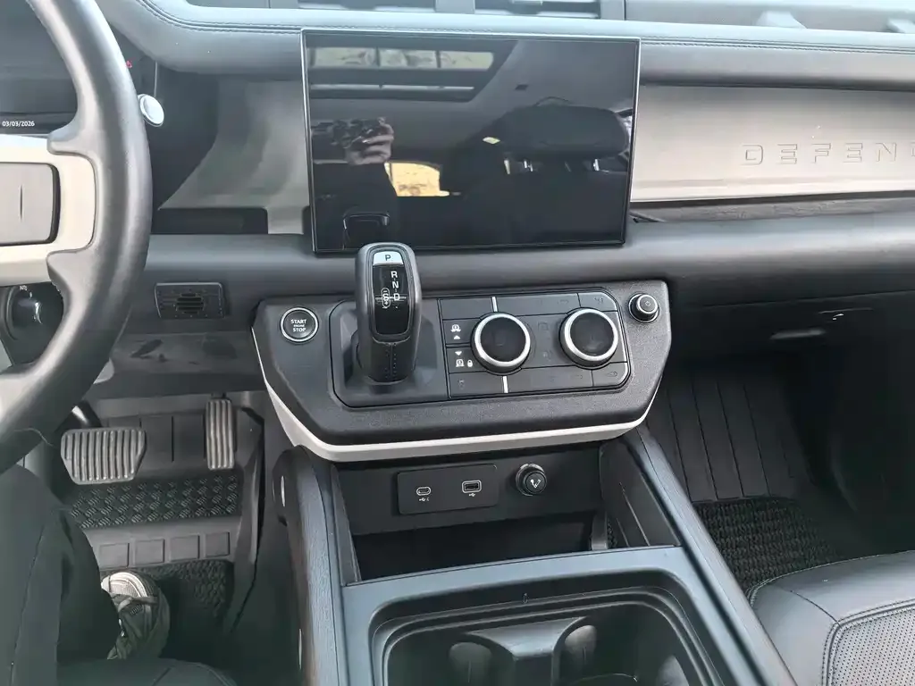 Land Rover Defender 2023 из CN, фото 4