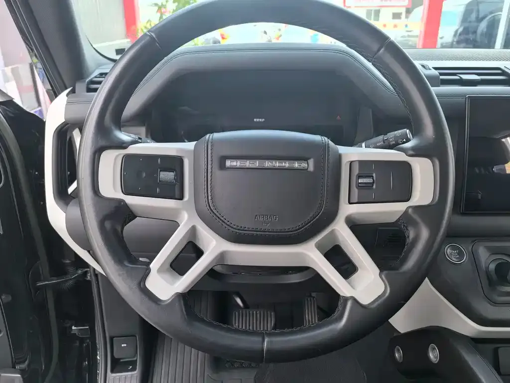 Land Rover Defender 2023 из CN, фото 2