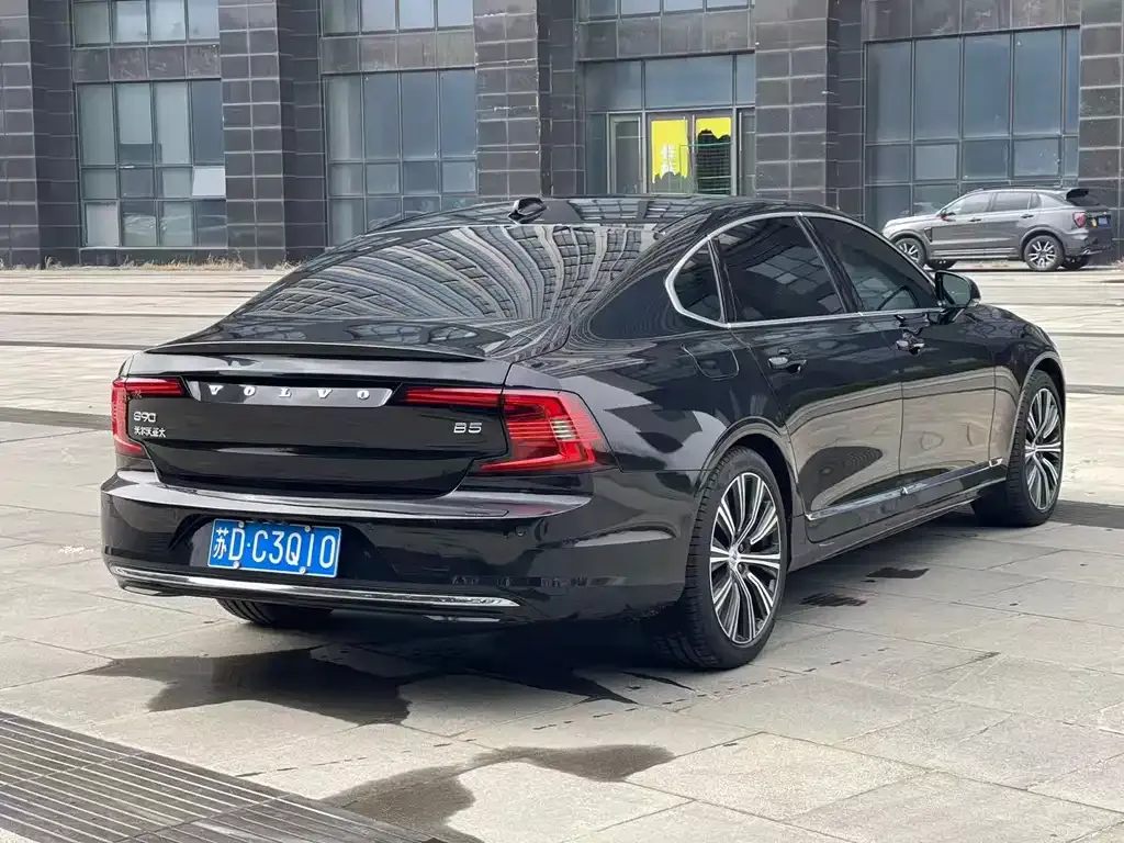 Volvo S90 — фото 3