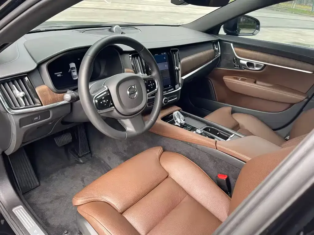Volvo S90 — фото 10