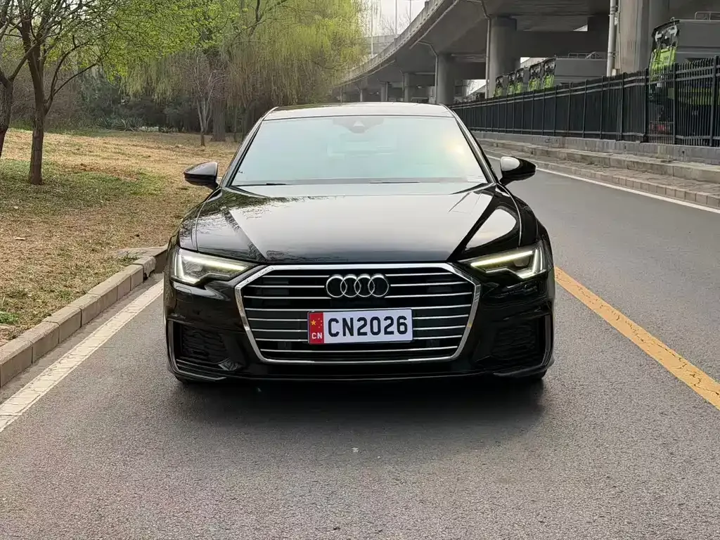 Audi A6L — фото 10